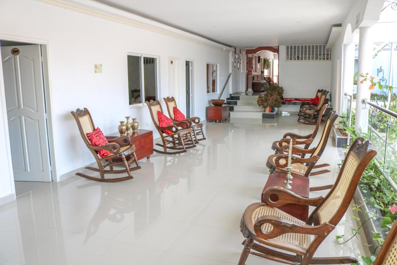 Hotel Jardines Evans Mompos Exterior foto
