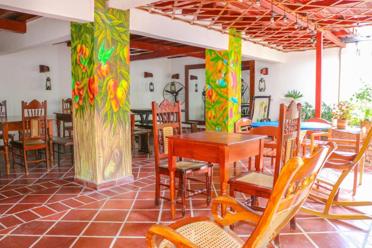 Hotel Jardines Evans Mompos Exterior foto